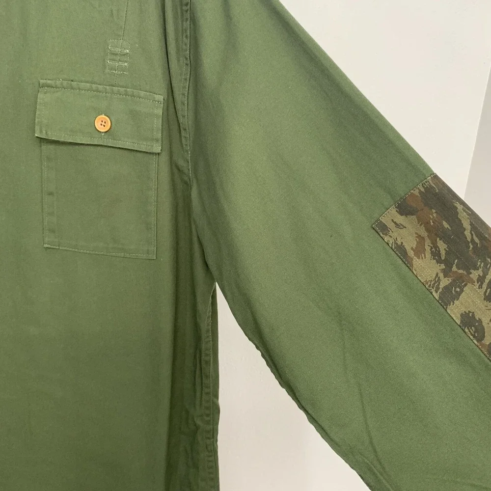 Request Denim Army‎ Green Camo Patches Button Up Shirt XL 100%  Cotton Woven